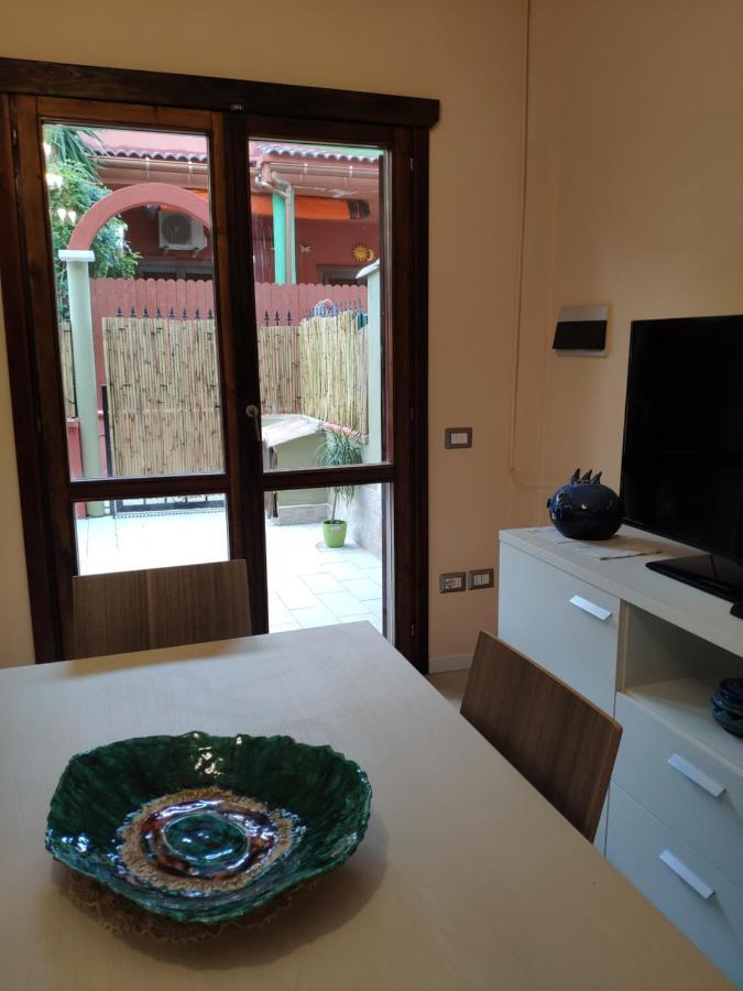 Vila La Casa Dei Poeti Villasimius Exteriér fotografie