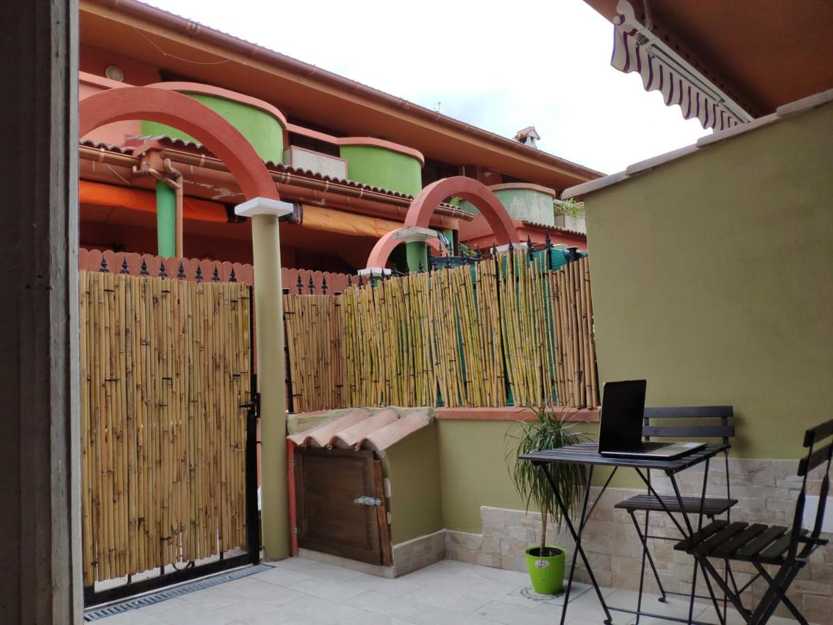 Vila La Casa Dei Poeti Villasimius Exteriér fotografie